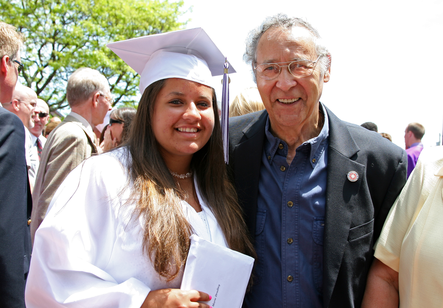p-dhsgrad4-061009.jpg