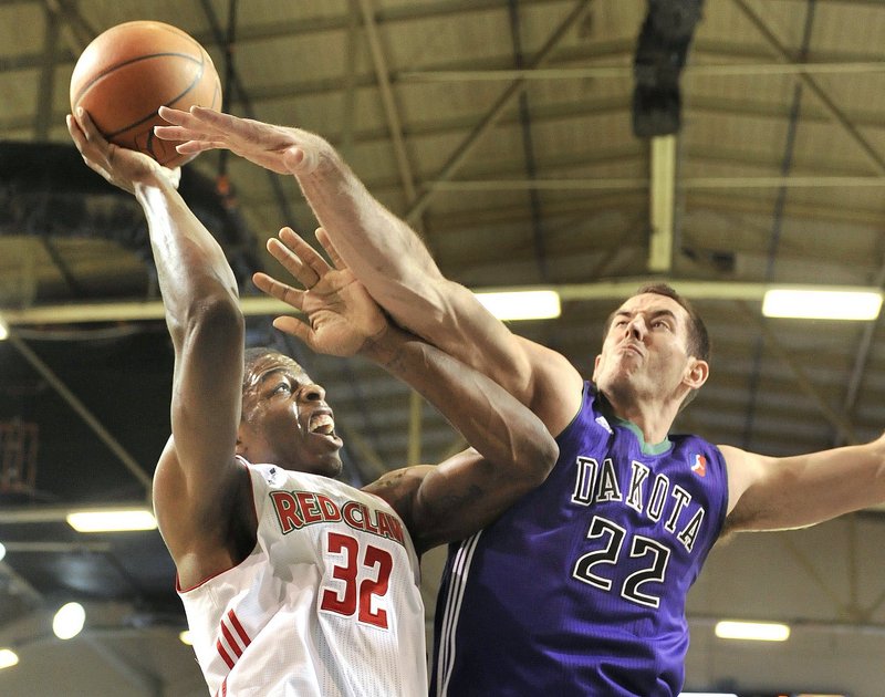 DeShawn Sims, left, was named the NBA Development League Rookie of the Year, an honor voted on by the league's 16 coaches. He was also named to the all-rookie first team.