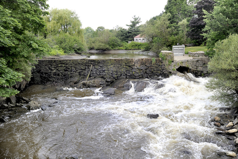 Water is released from a dam during the drawdown of the water level on the Stroudwater River in Portland. At one time the dam was used in logging and grist mill operations. Maine has more than 600 dams listed on the National Inventory of Dams maintained by the U.S. Army Corps of Engineers. The actual number of dams and impoundments is believed to exceed 1,000, however, because the Army Corps' list excludes structures smaller than 4 feet.