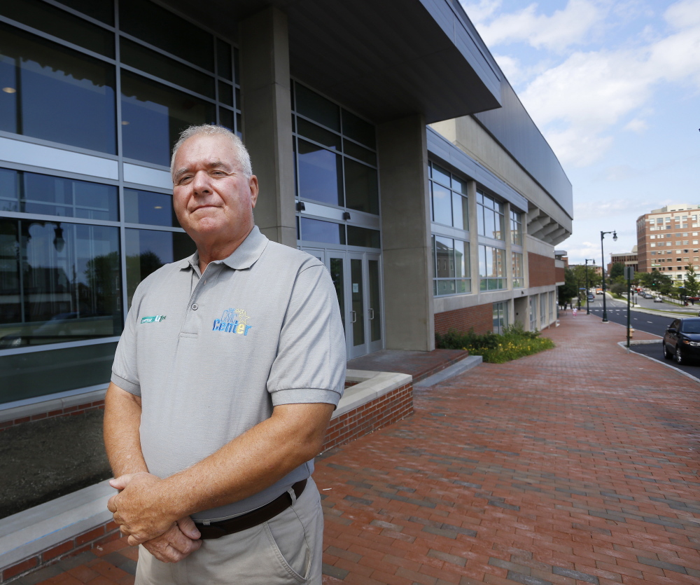 Steve Crane brought common sense and the ability to read and understand people to his job as an arena general manager.