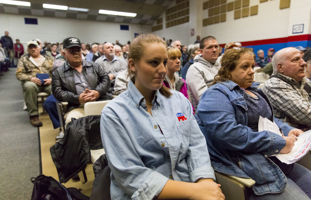 A receptive crowd attended a town hall-style meeting held by Gov. Paul LePage in Mexico on Tuesday.