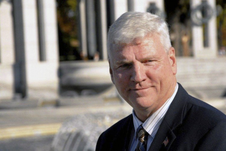 Earl Morse at the World War II memorial in Washington, D.C.