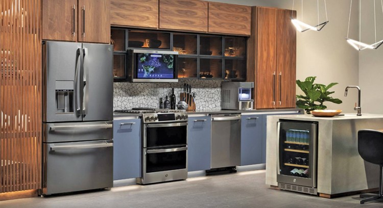 One strategy for getting
the most use out of your appliances is to purchase a models for everyday use for people of all abilities. The experts at LP Appliance can help.